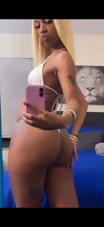 310-892-0214, 23  female escort, Palmdale