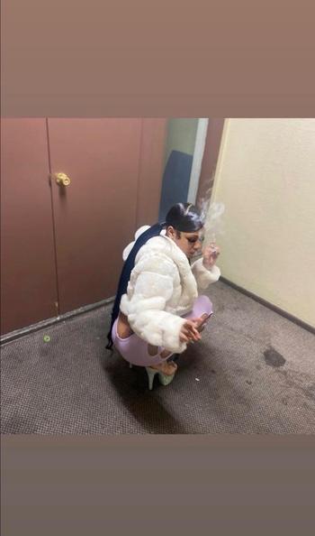 Sinnamon , 23  female escort, Palmdale
